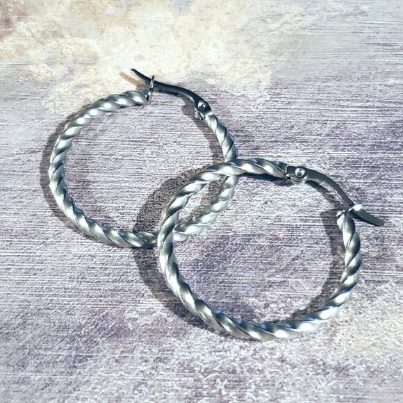 Minimalist Silver Surgical Stainless Steel Round Twisted 30mm Hoop Earrings - Picture 2 of 9
